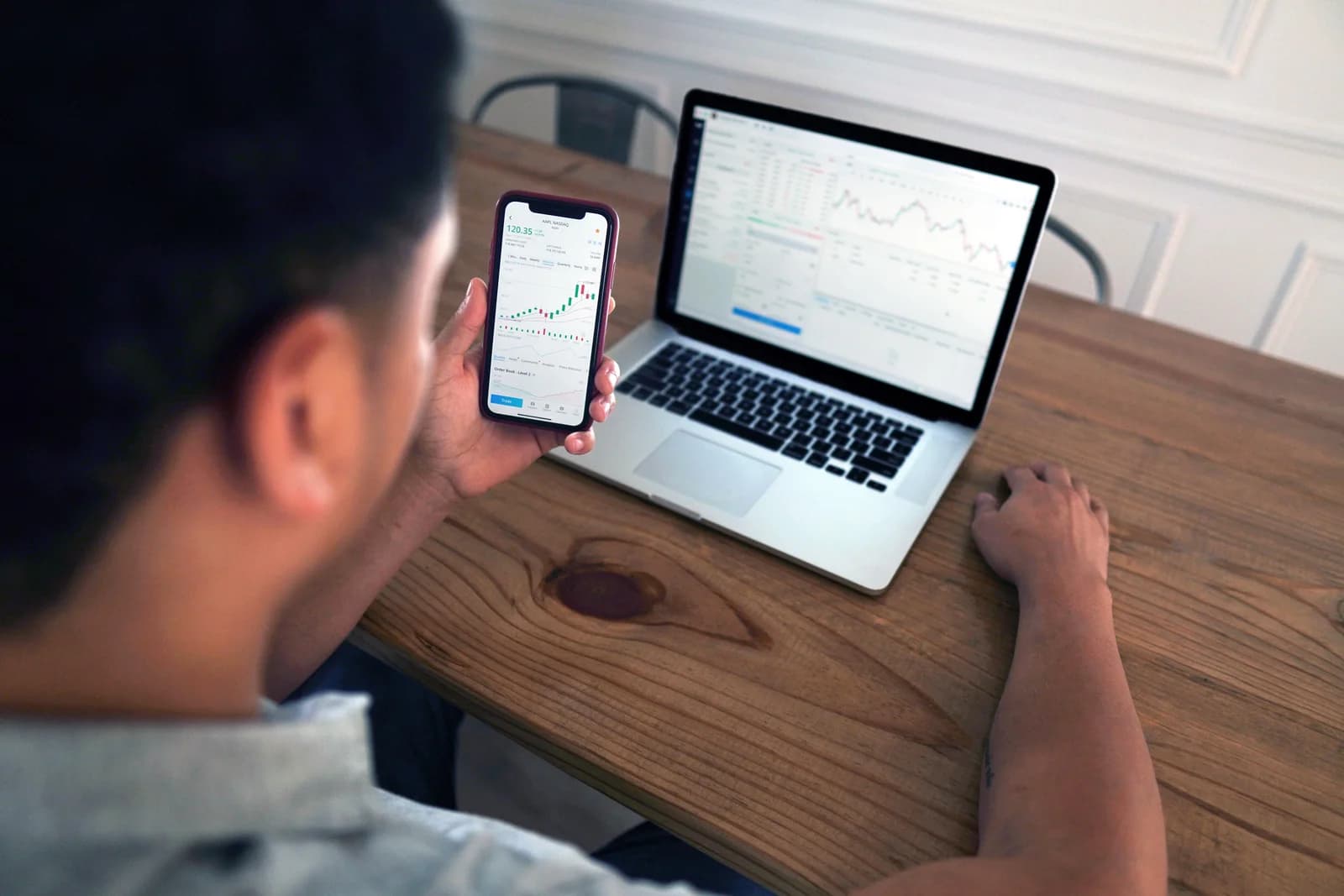 Media Intelligence for Pre-IPO Companies: What to Track and When